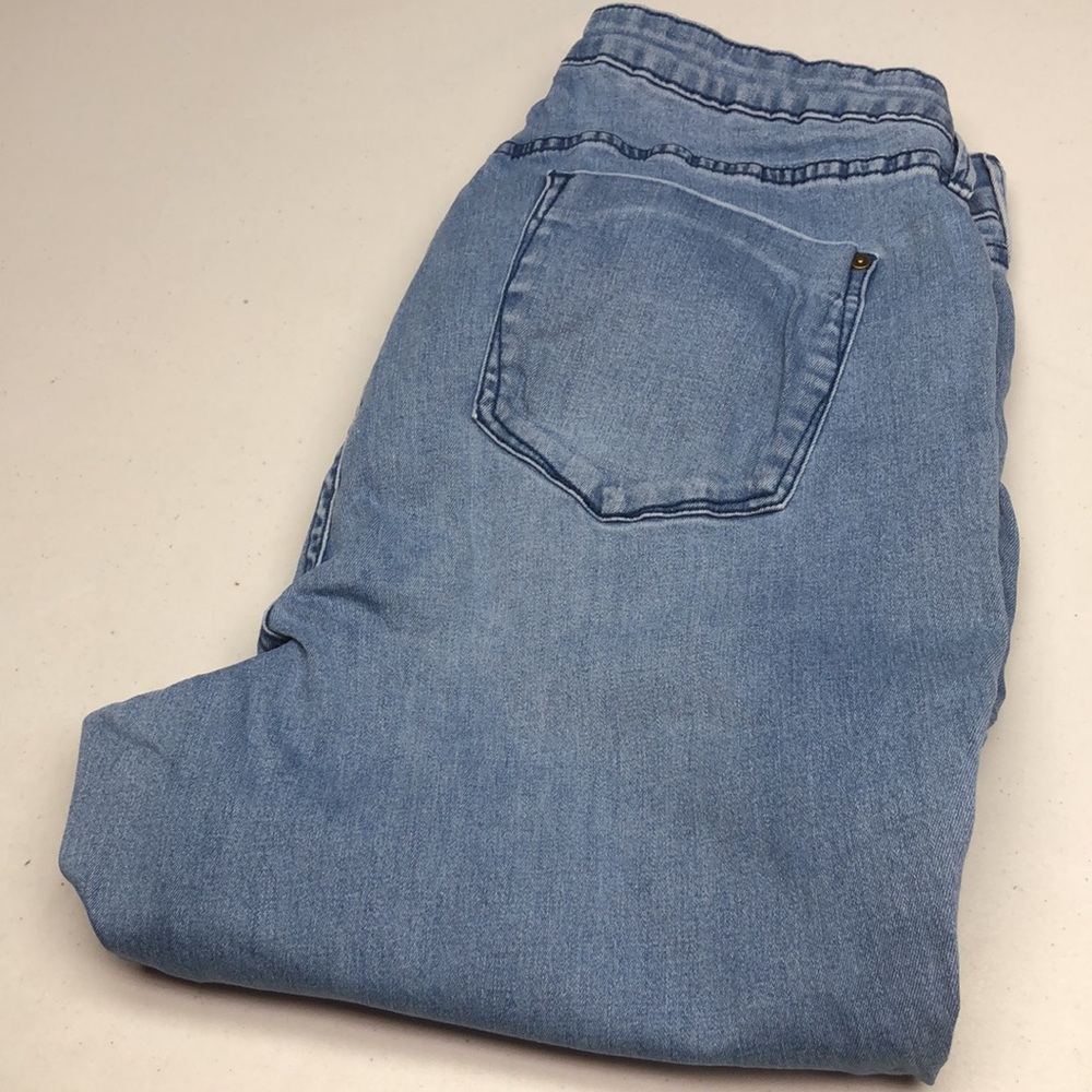 JUSTFABULOUS WIDE LEG STRAIGHT JEANS 16W/33x30⭐️